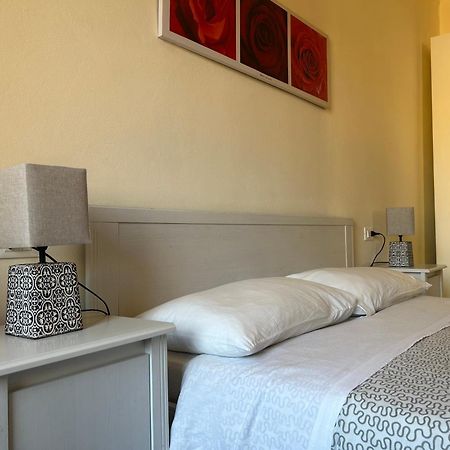 Apartment Nel Centro Della Citta Пистоя Екстериор снимка