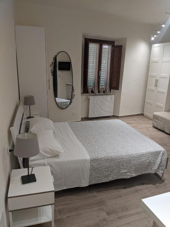 Apartment Nel Centro Della Citta Пистоя Екстериор снимка