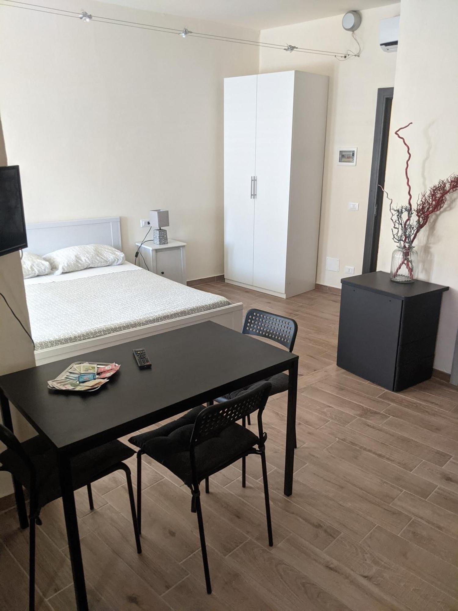 Apartment Nel Centro Della Citta Пистоя Стая снимка